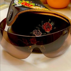 Ed Hardy Pin Up brown vintage sunglasses with case